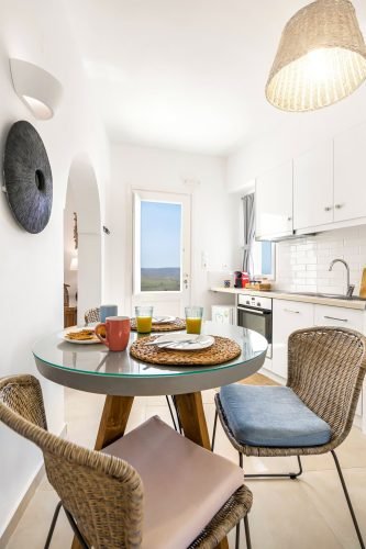 Enjoy the comforts of home in Akrotiri, Santorini