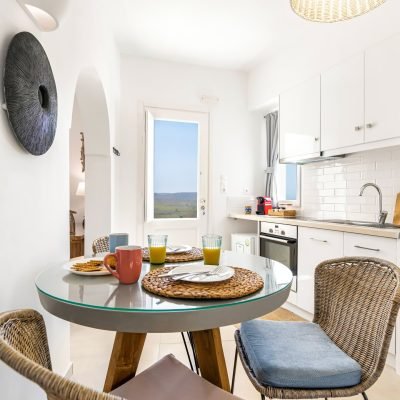 Enjoy the comforts of home in Akrotiri, Santorini